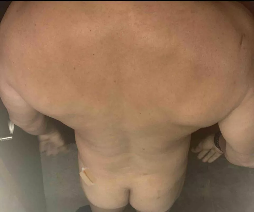(M) 64 Happy Hump day posted by bverball