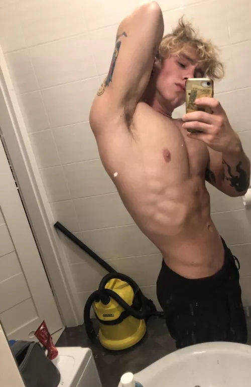 Much hairy woof, climb on me by haael12