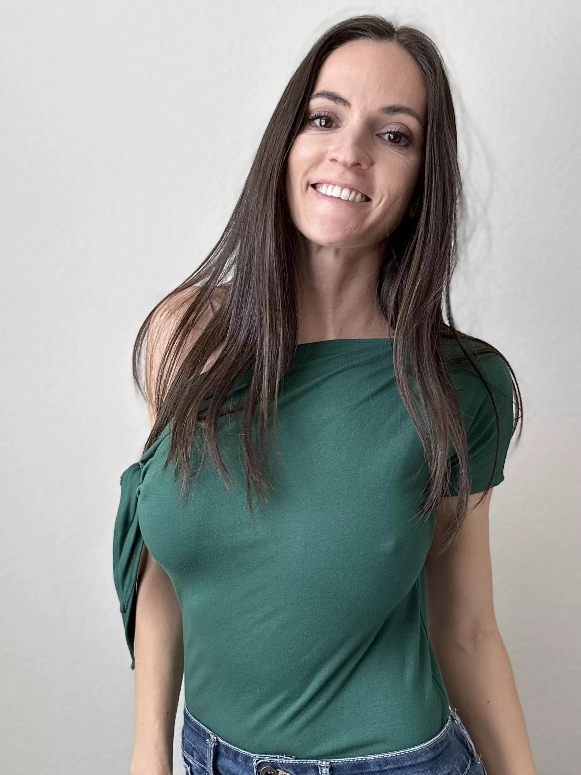 My basic Tuesday look. posted by MilfGoddess82