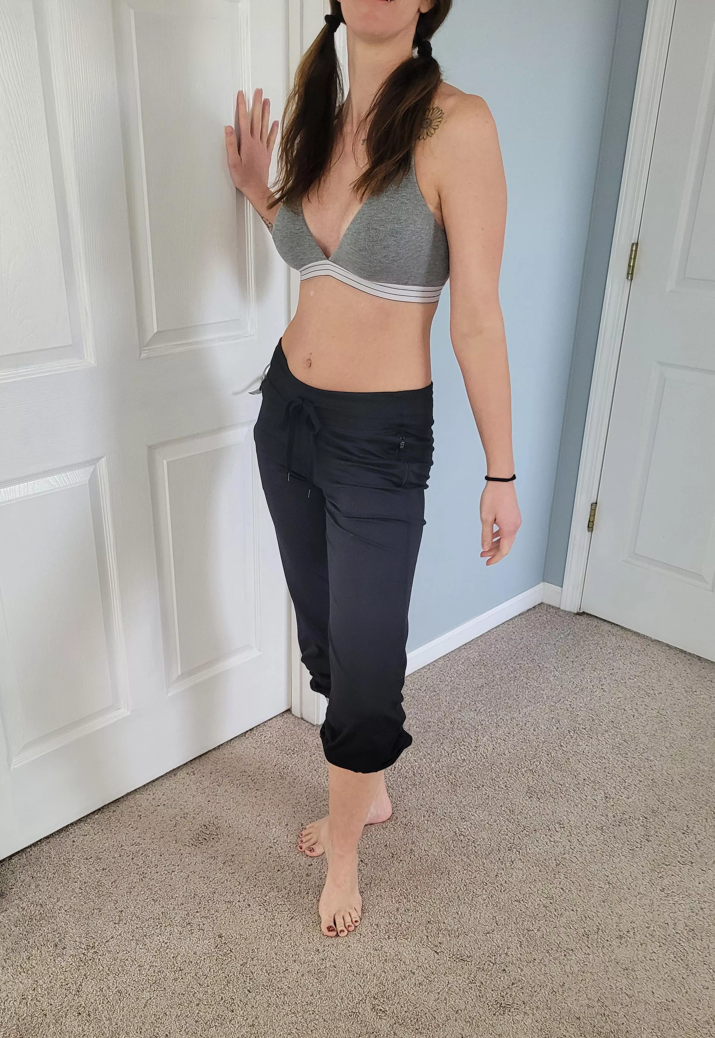 Neighbors always stare (f) posted by tootsieswitch