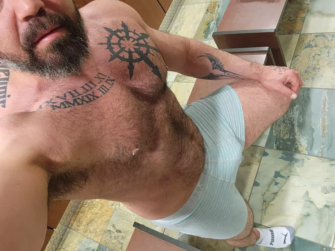 notice the beard trim? by gymmonk3y