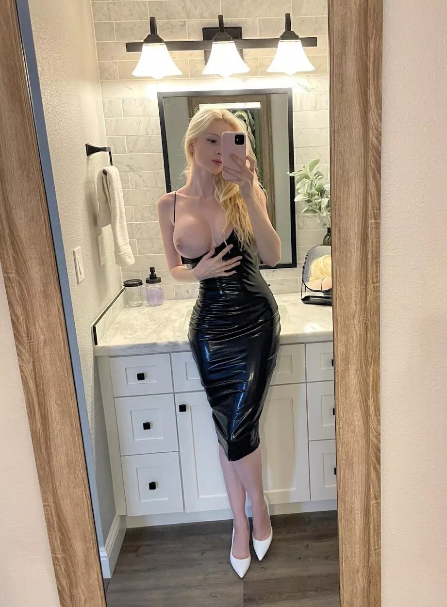 Oops! Dress slipped posted by emilytaylorxo