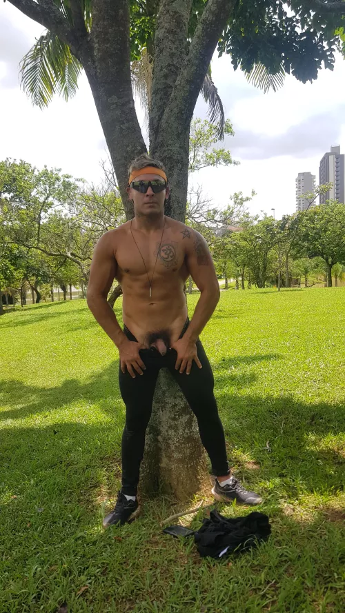 Park time by lucasestoico