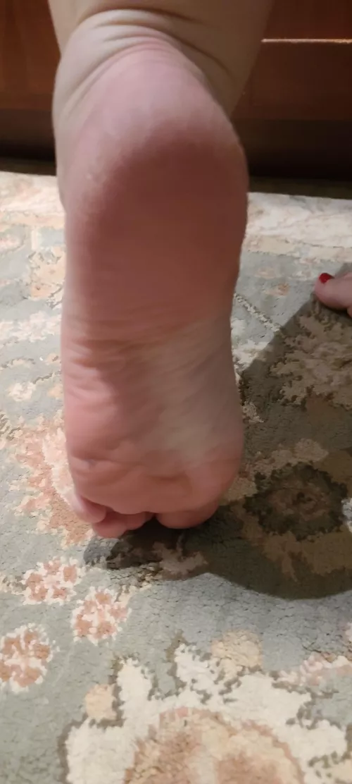 rub lotion on them by bootymilfpawg