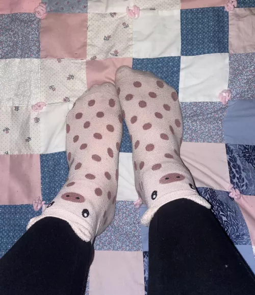 (selling) this little piggy… size 11 by Top_Peace_5439