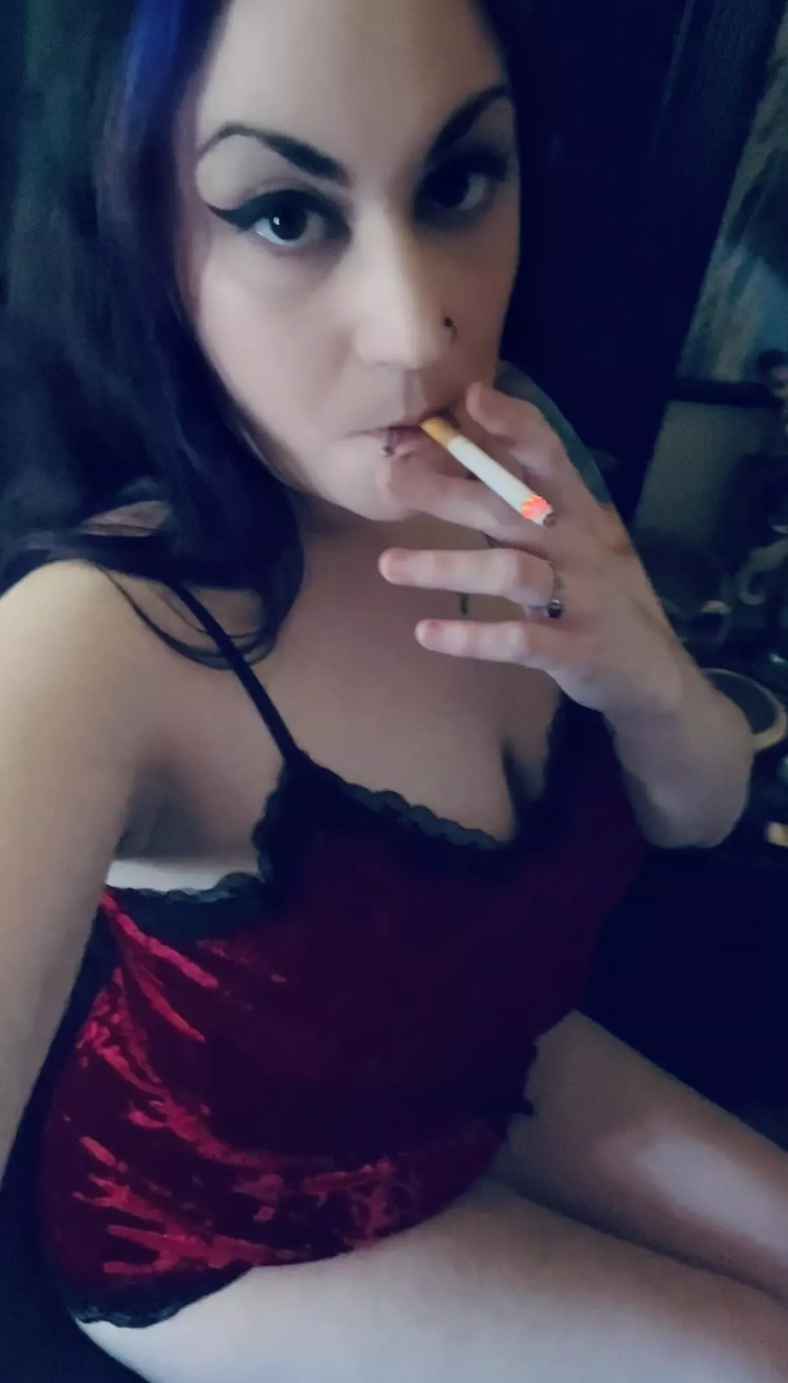 Time for another smoke 🚬 posted by morticia90