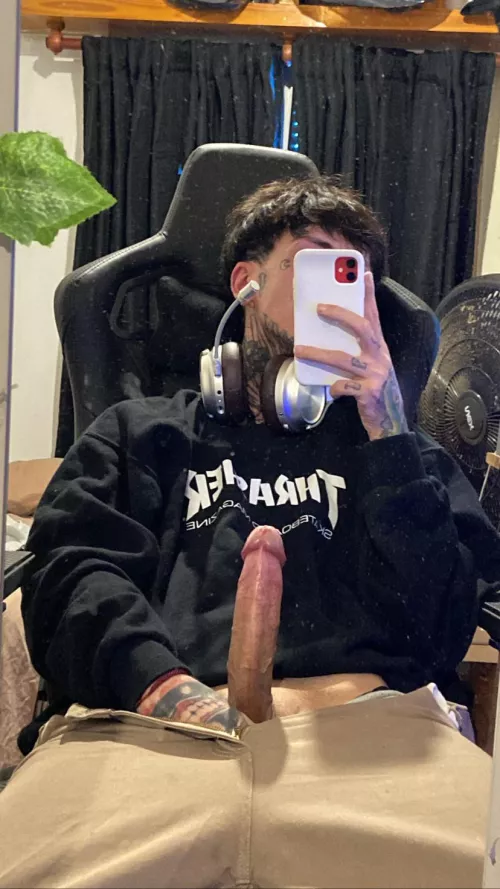 Use this joystick while I am playing by Regular_Invite1734