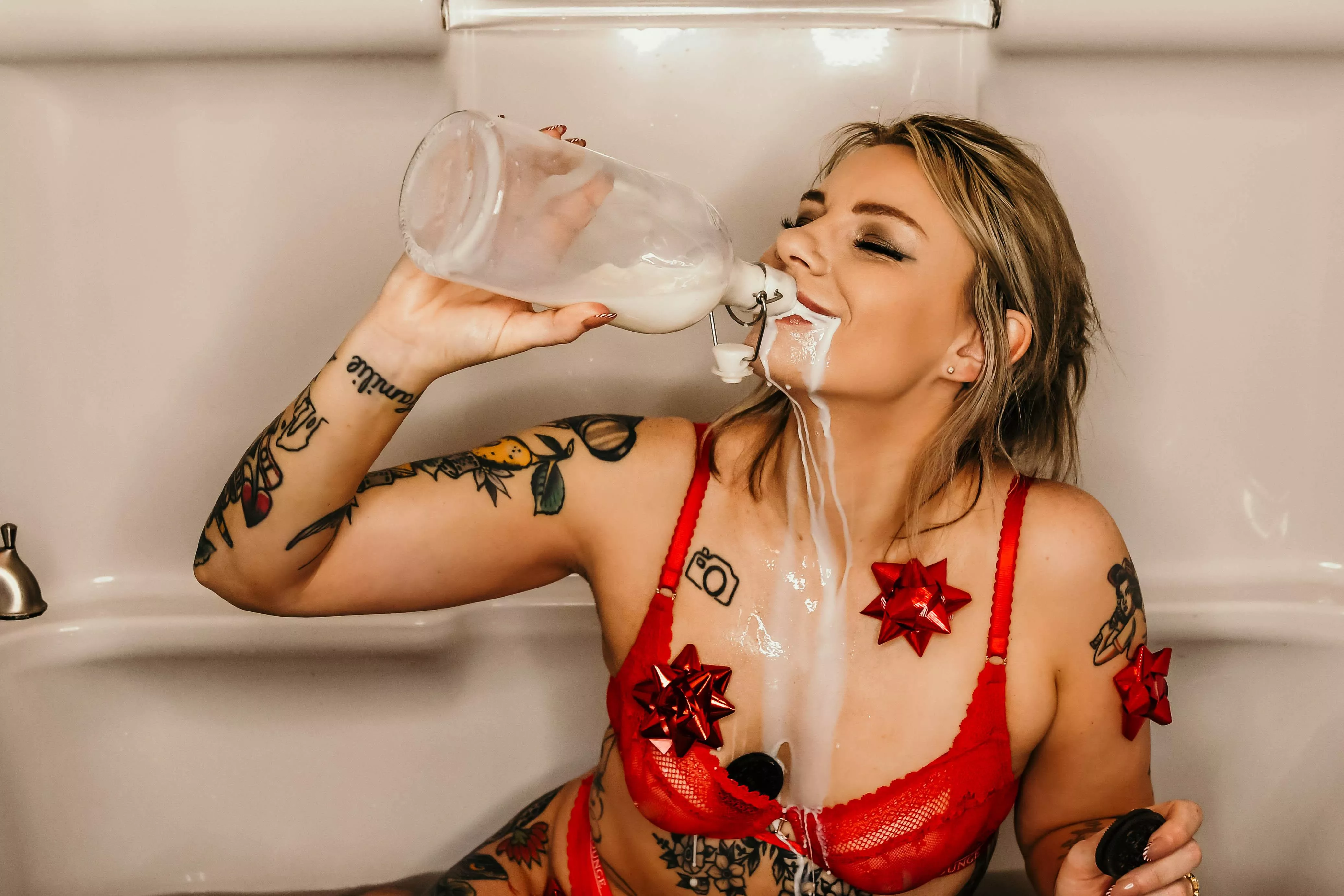 Would you lick it off me? posted by Bambimore