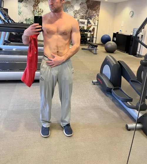 10 like and ill drop the pants by Runhardandfast