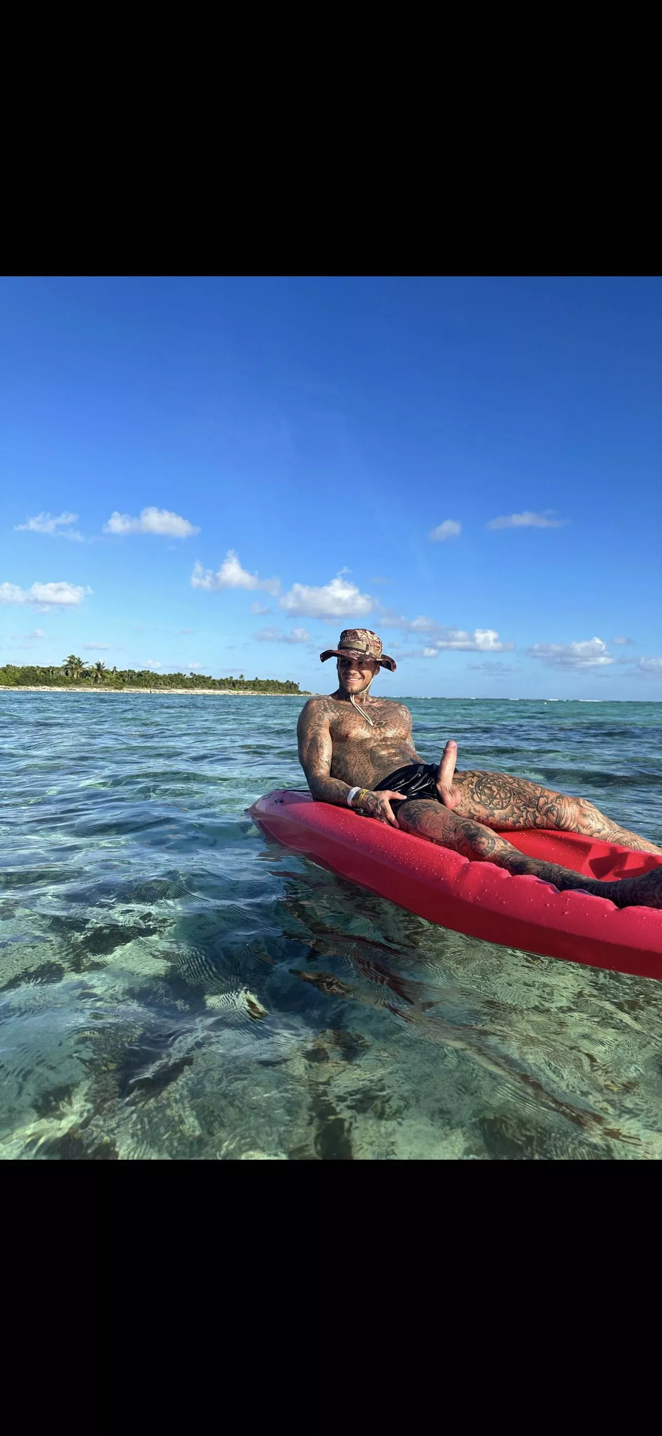 All aboard 😎 posted by Ellislacyuk