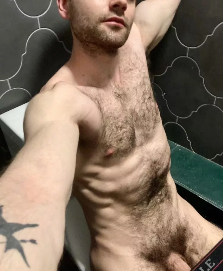 Another day, another private show too hairy to miss posted by J-Harker