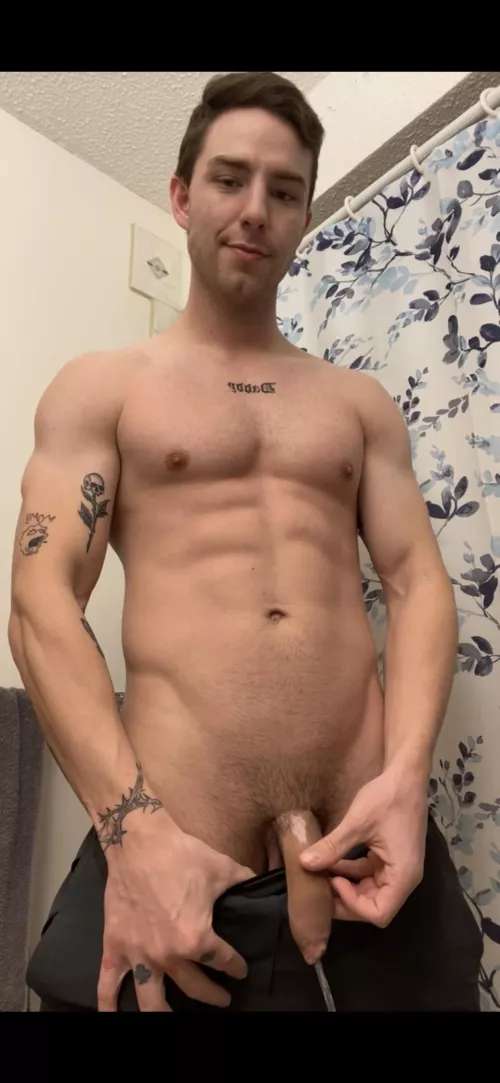 Any pigs need a shower? by PaganBaby00