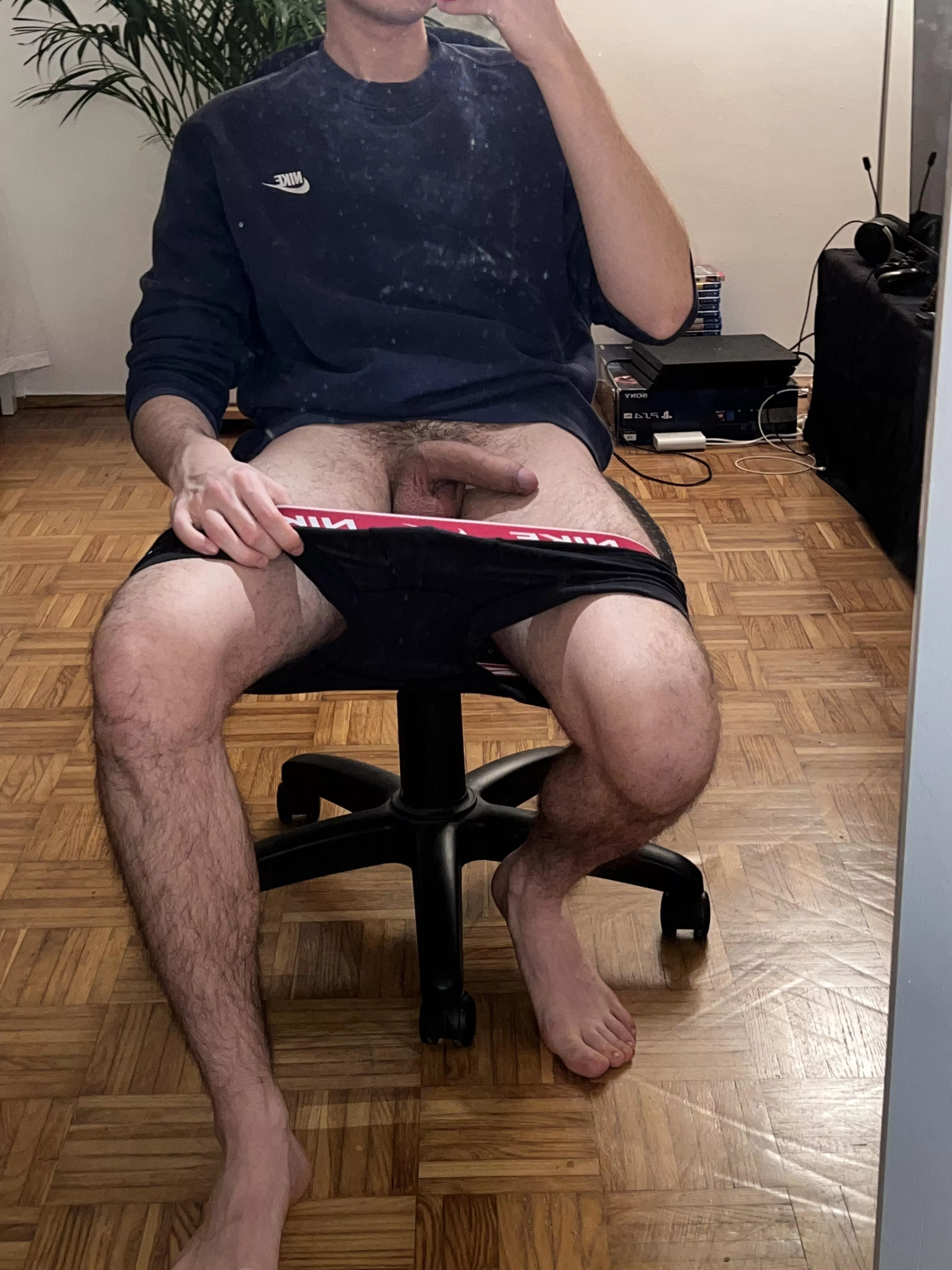 Anyone wanna get face fucked? posted by jakobprn