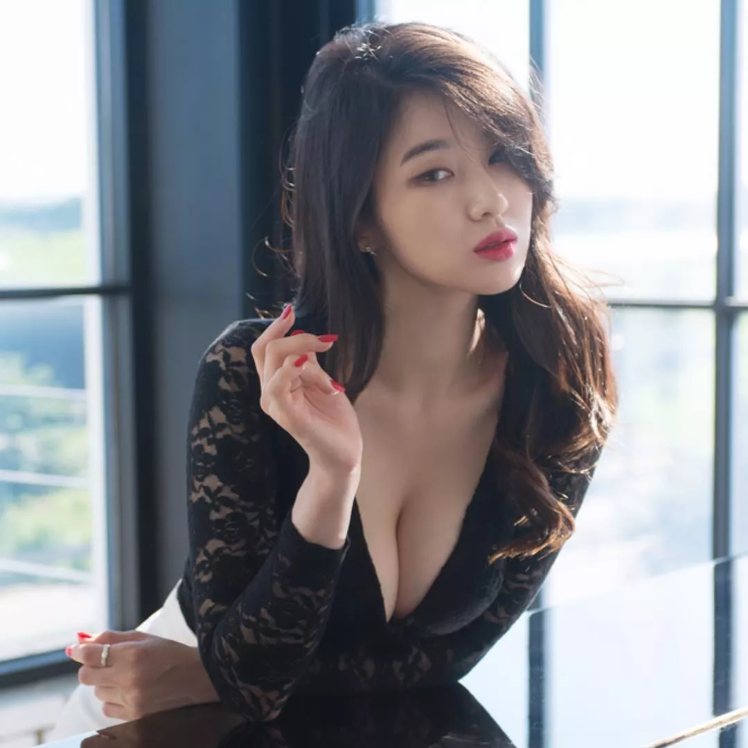 Black lace posted by Majestic_Painter8660