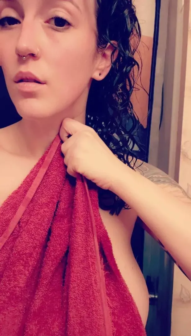 Don't forget to peep the 2 freckles on the side boob posted by dabeefqueen92