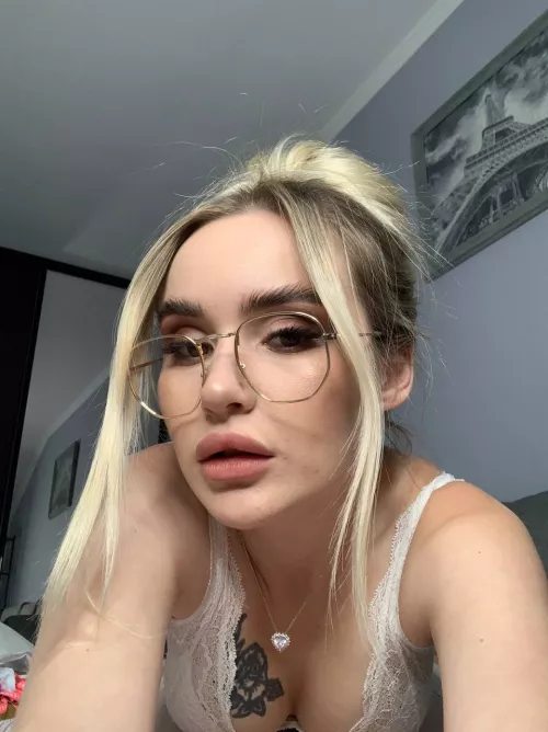 felling cute! by -wildflowerr