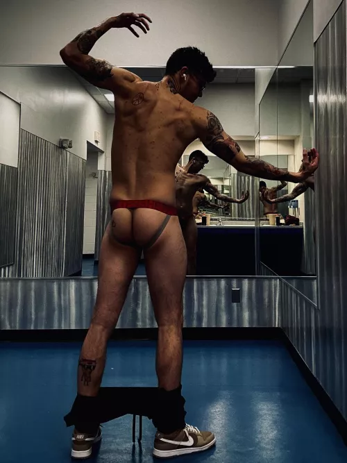 Found this page yesterday, and was pumped to take this photo today at the gym! by N8te_dagr8t