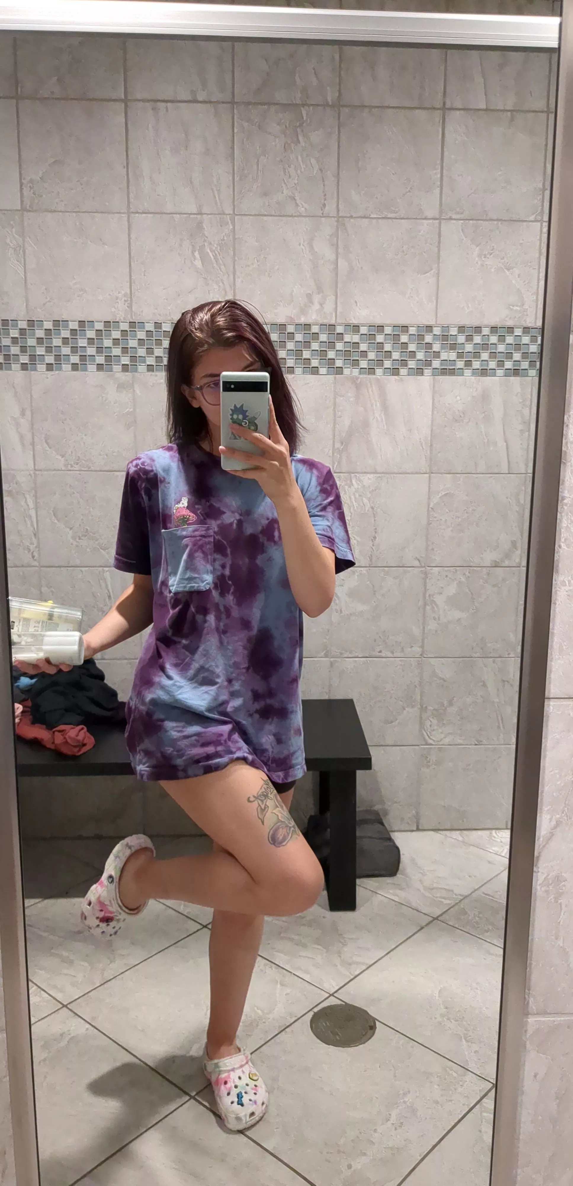 Getting ready for my shower. [F] posted by Cozysophie