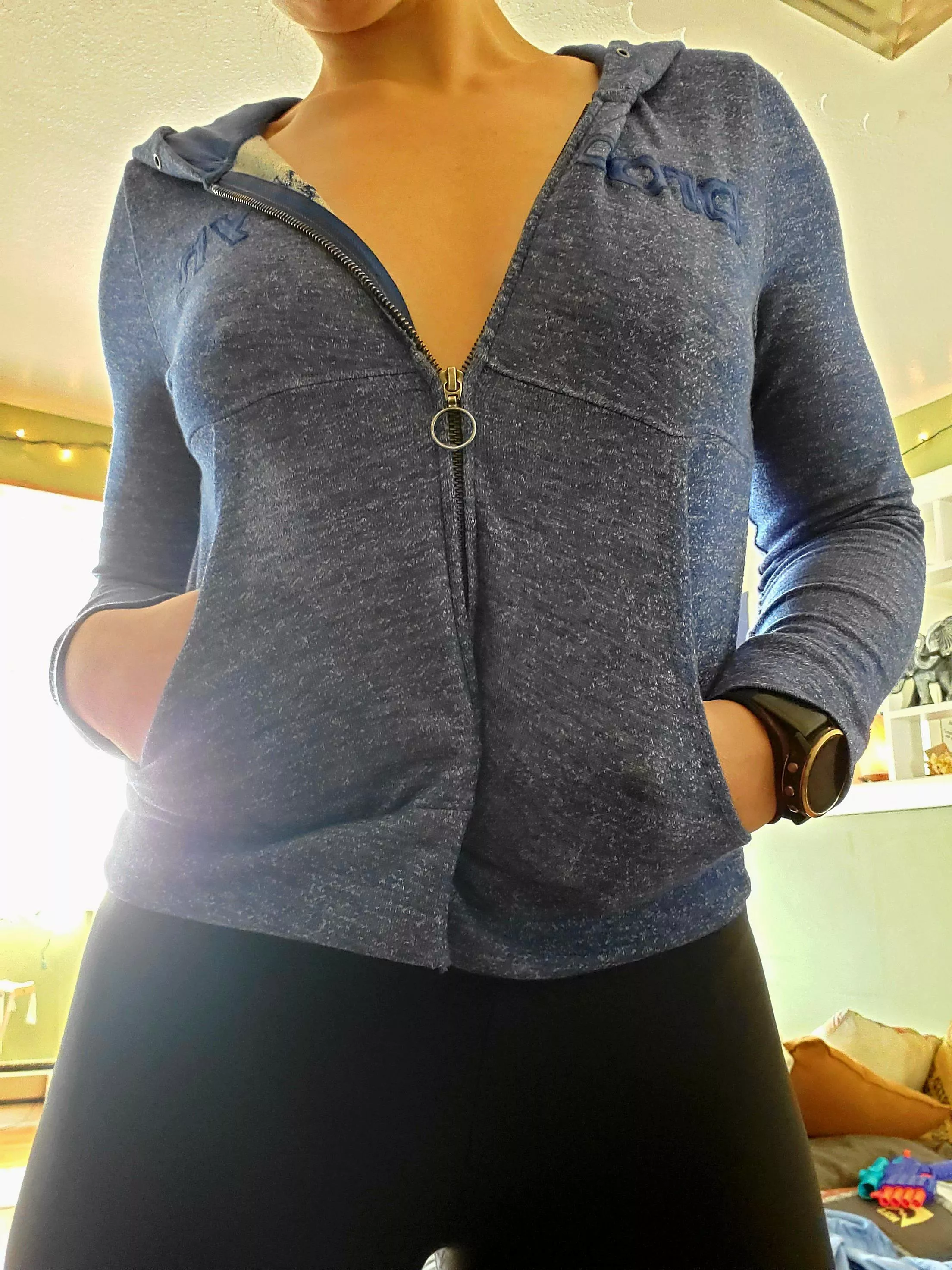 Good morning reddit👋😘 nsfw [f] posted by julesinsecret