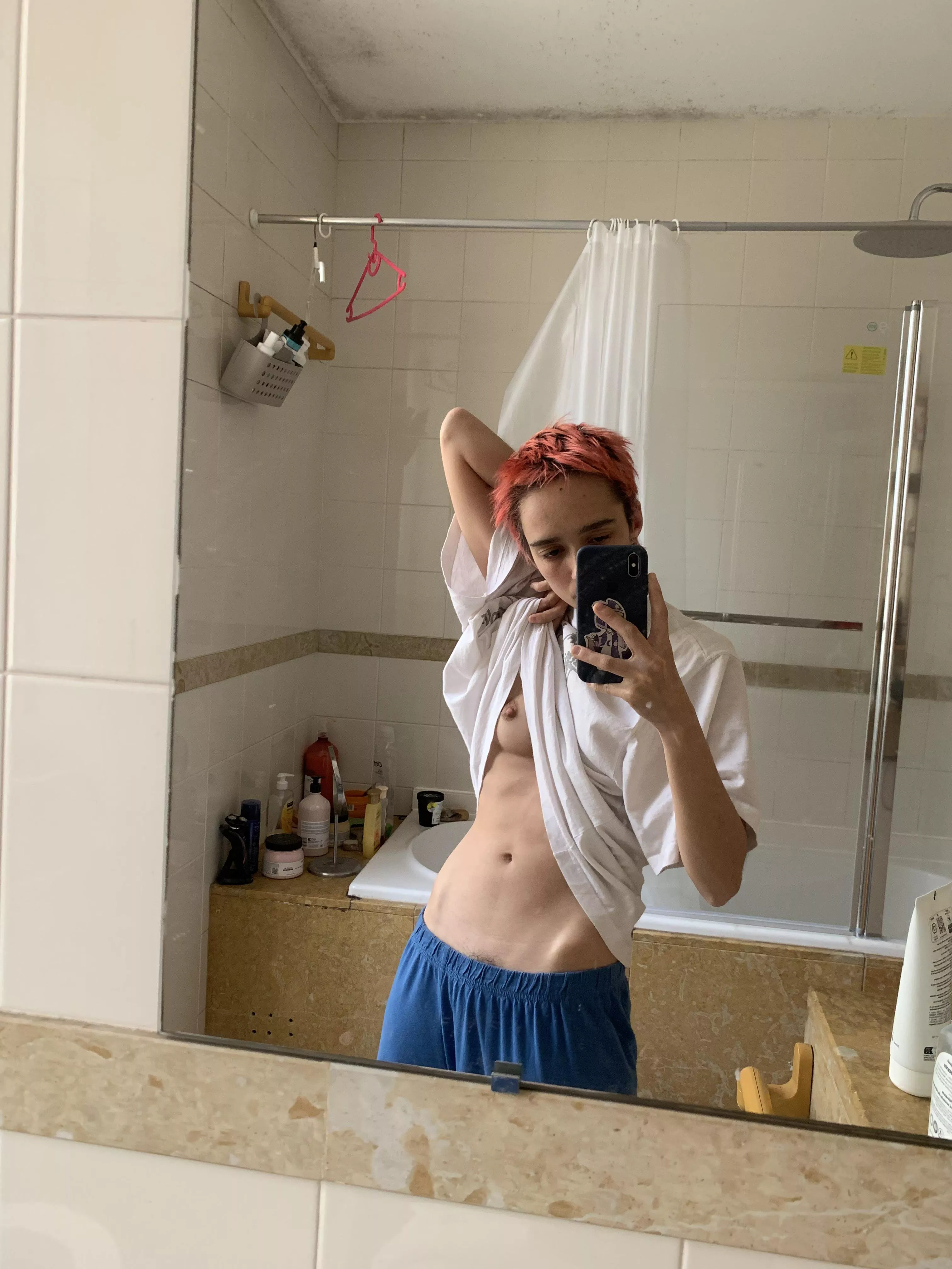 good morninnngggg ✨💦 posted by hmidk_idk_idk