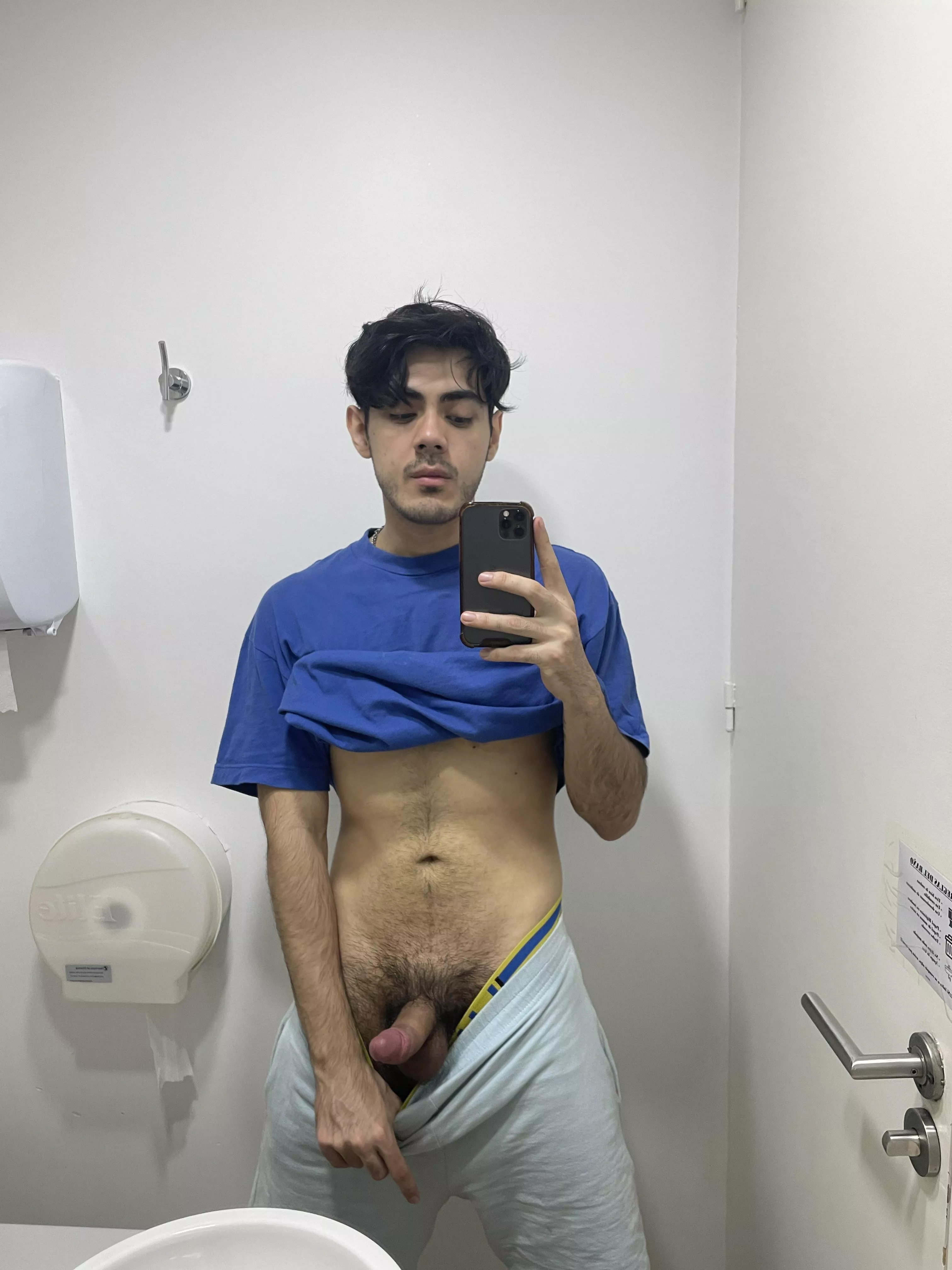 Hehe horny job posted by Sexkinky