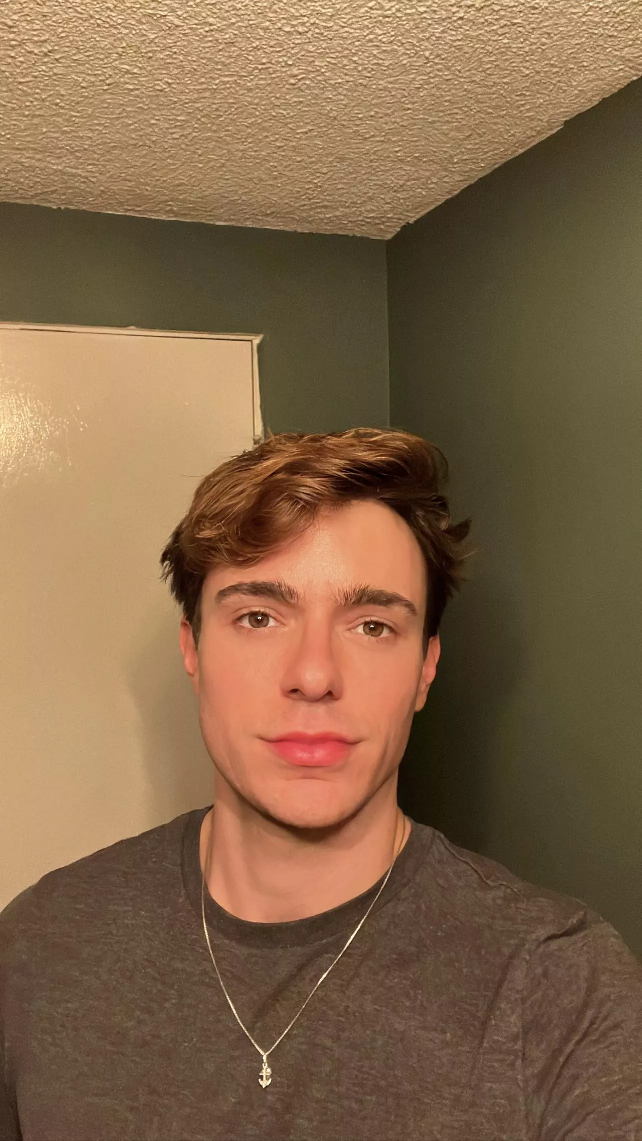 Hi ☺️ posted by ThatSimYouKilled