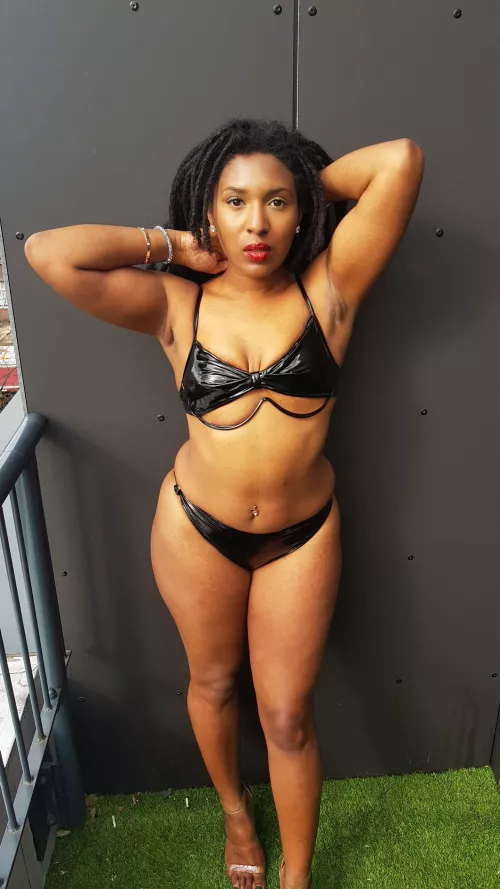 Hii :) by Reasonable_Driver105