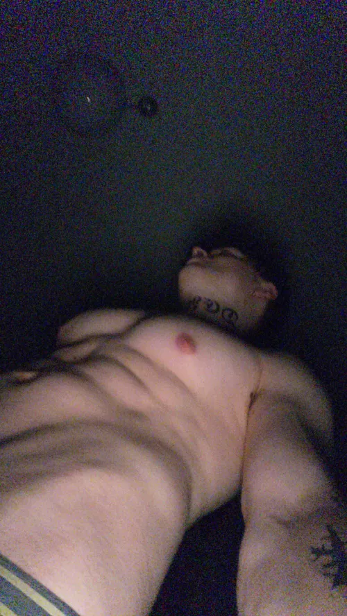 i know you wanna see more by imraezify