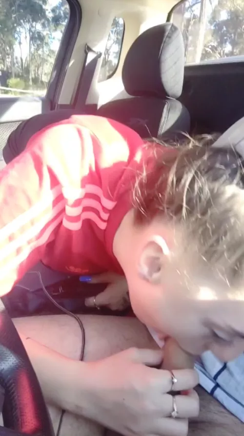 I need my body caressed and my pussy eaten from the back any volunteers??💋 by blacksneu