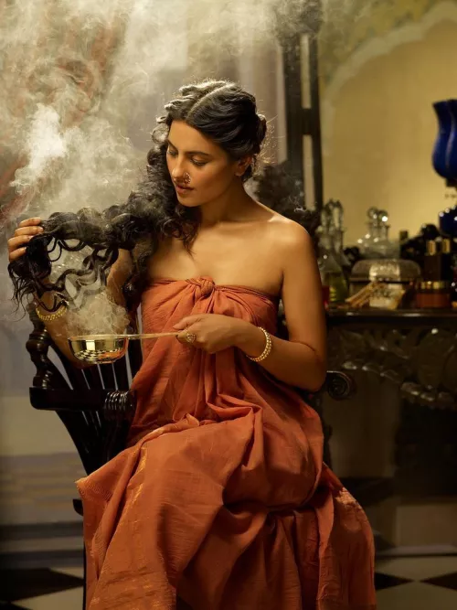 Indian Queen waiting to be owned by her new British Master after her husband was killed by him in a duel to the death for the Kingdom. by HahaOrangeManBad