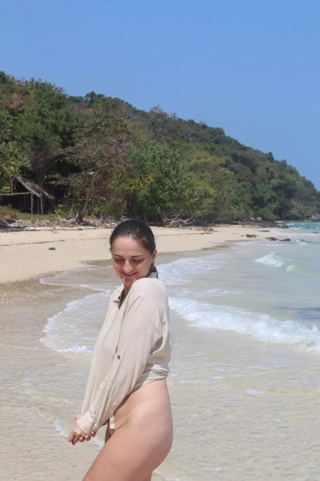 Just cooling off in the surf! OC posted by AuroraWilder