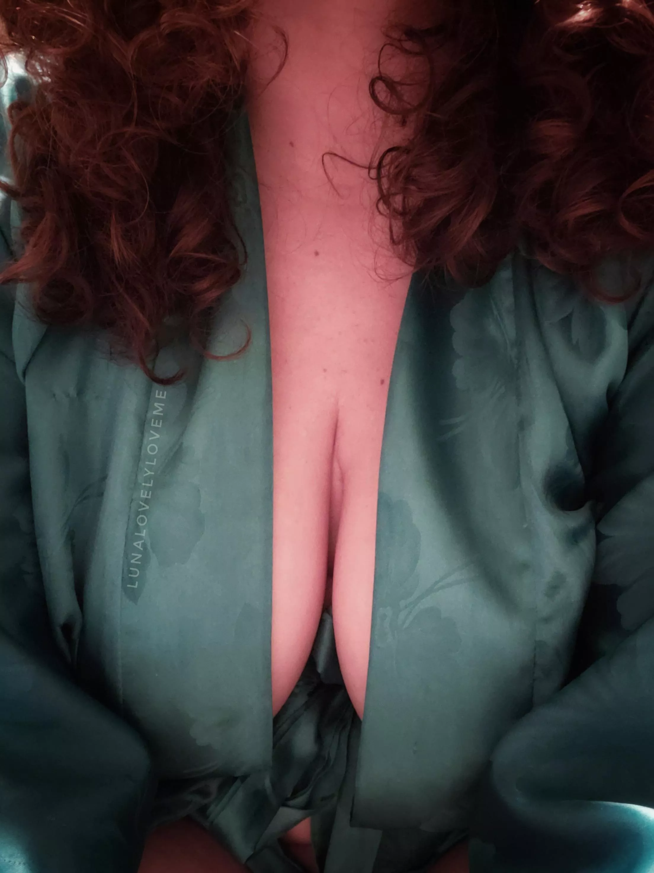 Leaning forward in a robe is risky posted by Lunalovelyloveme