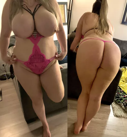 Let’s play a game of doggy or tittyfuck by Bustyhousewifey