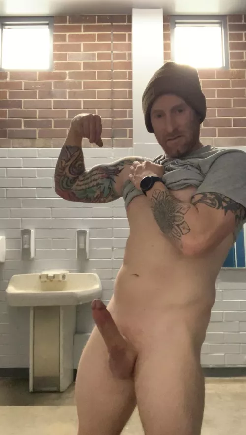 (M) What do you ladies think of my gym progress. Shoot me a message by fitmaintenceginger