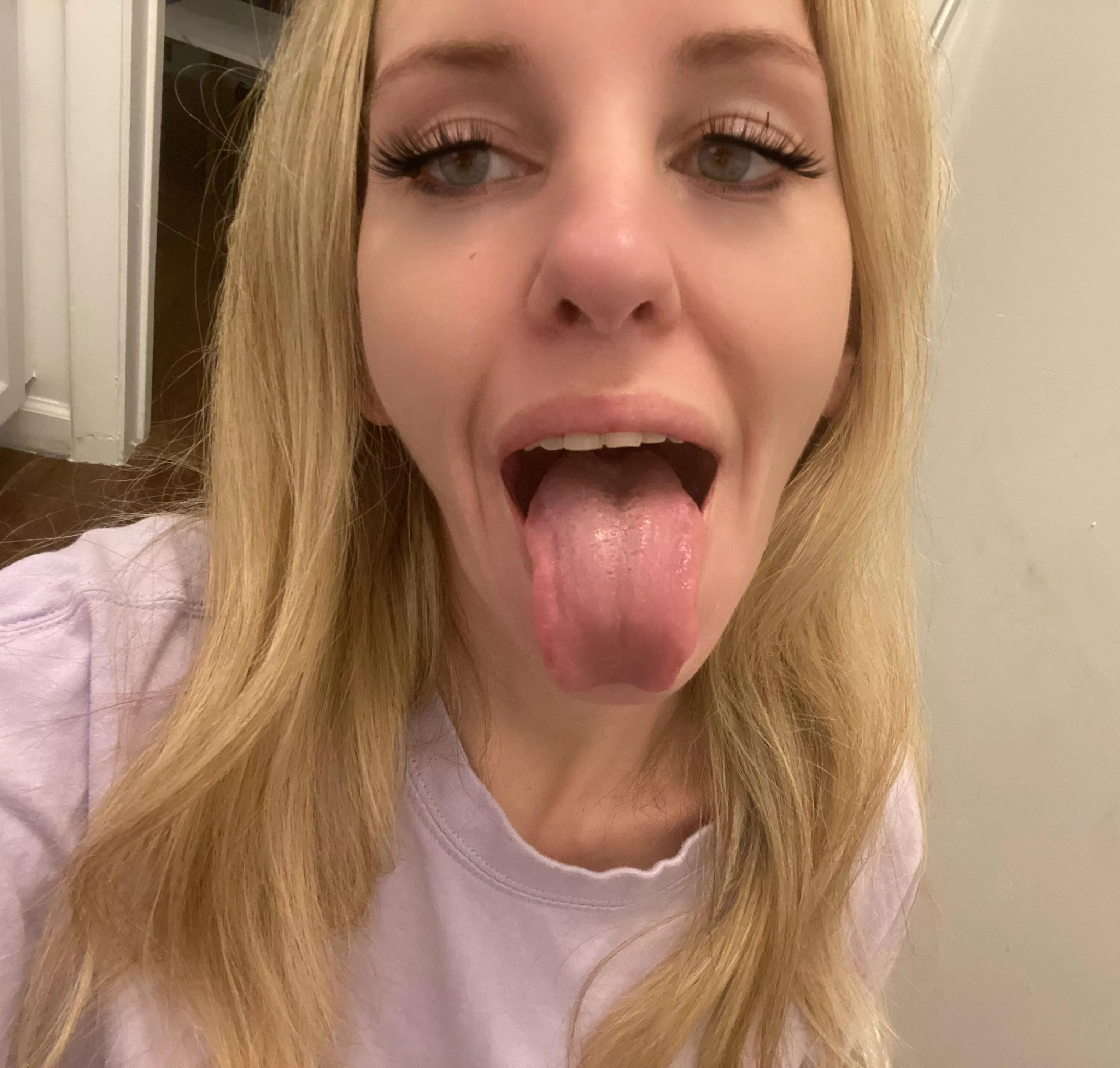 My tongue looks pretty edible rn , want a taste baby ;) posted by PantiePrincess300