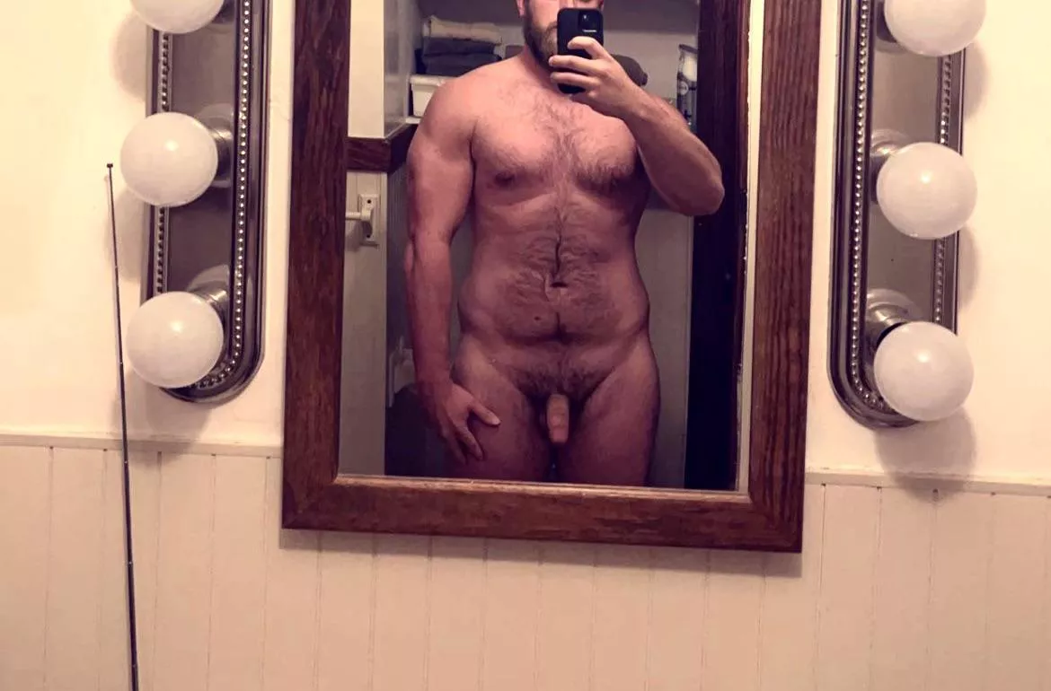 Post workout shower [m] posted by johnnywalker6920