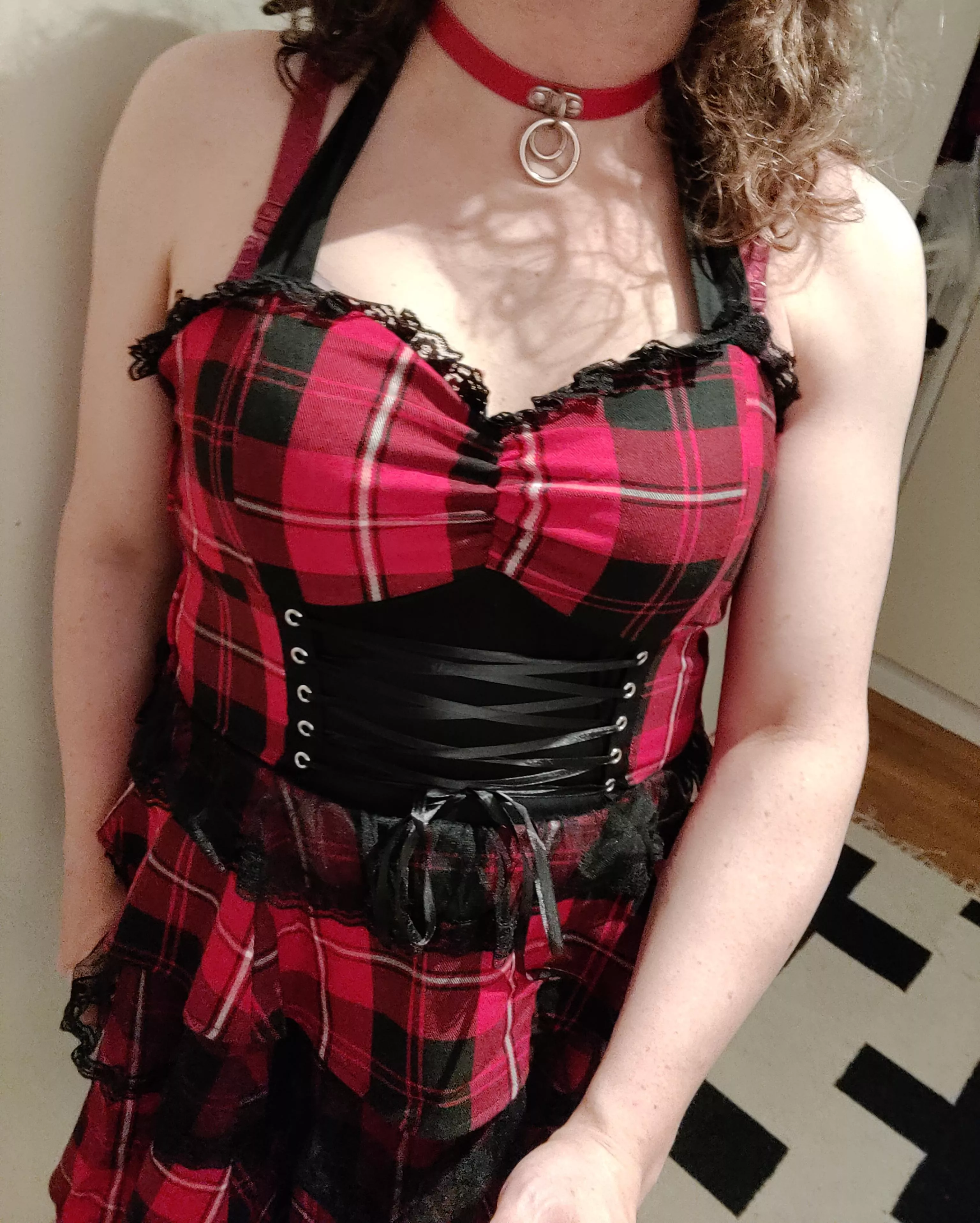 Really look forward to spring/summer so I can start to wear cute dresses again. posted by Frostnatt