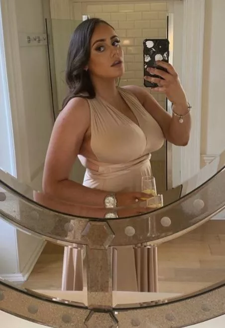 Stretching that dress out posted by mr__E67