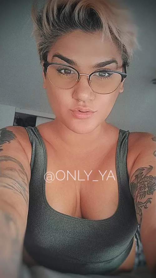 Testing the lighting at my friend's apartment today by Only_Ya