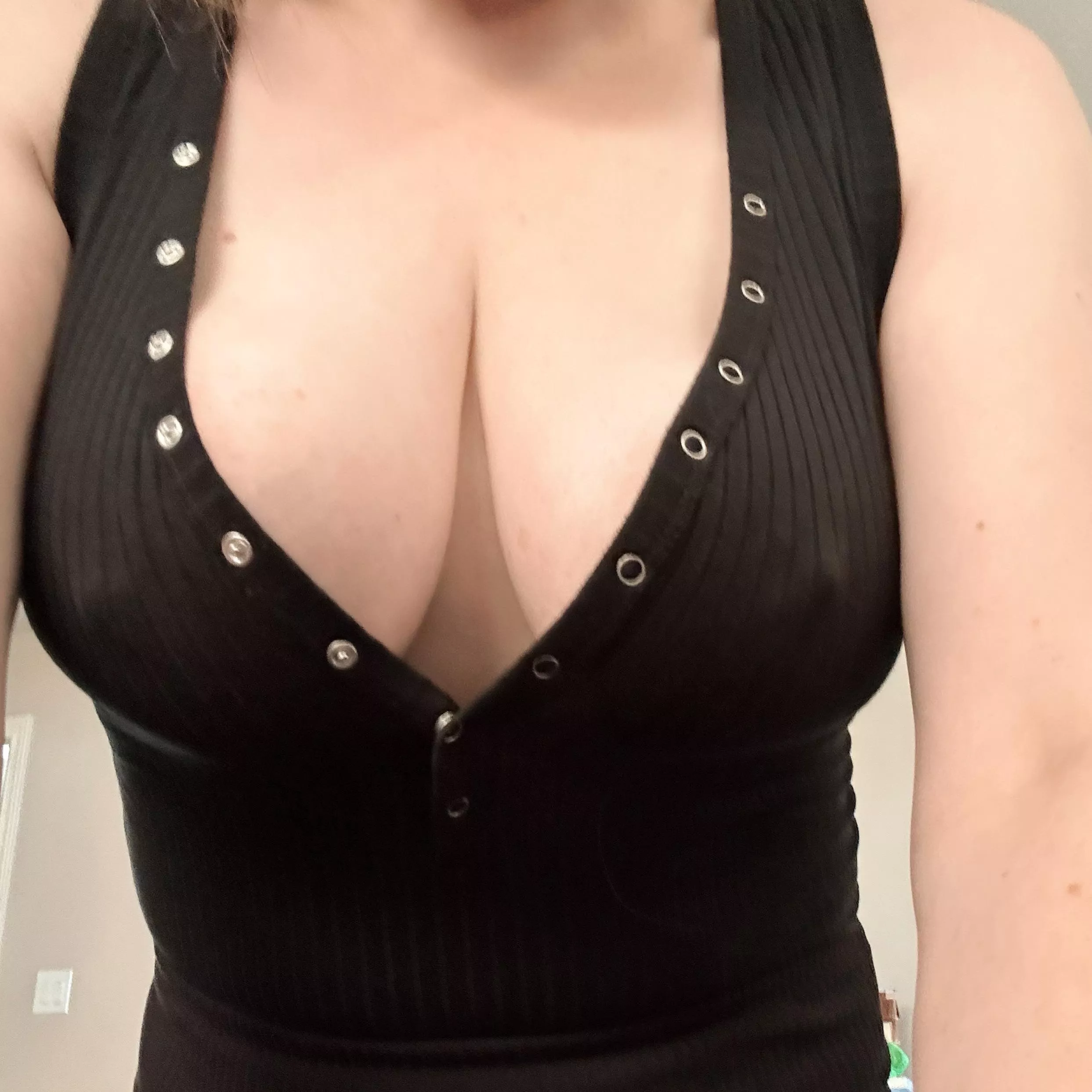 The buttons kept coming undone so I wore my top like this all day. posted by Smart-Glass-3901