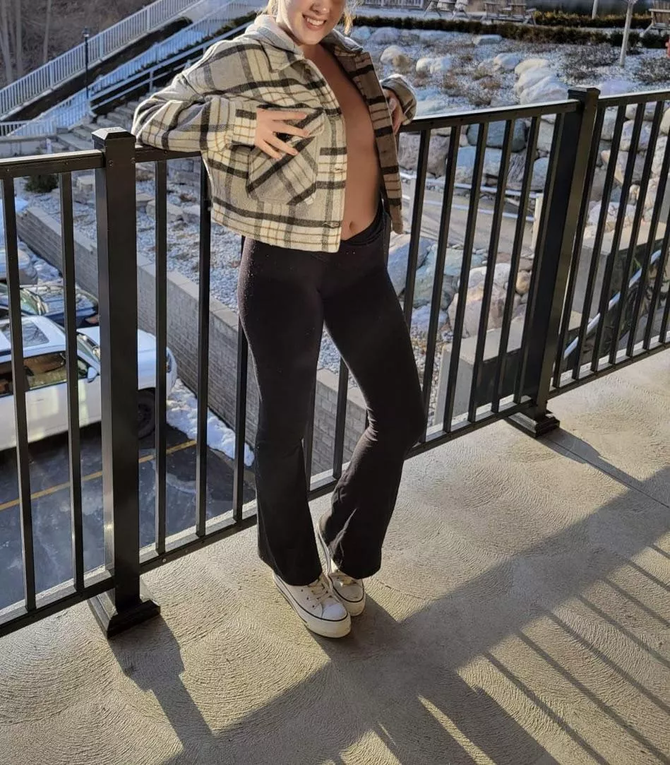 This is as scandalous as I would get in 40° weather today! (F) posted by lilmissgangbang