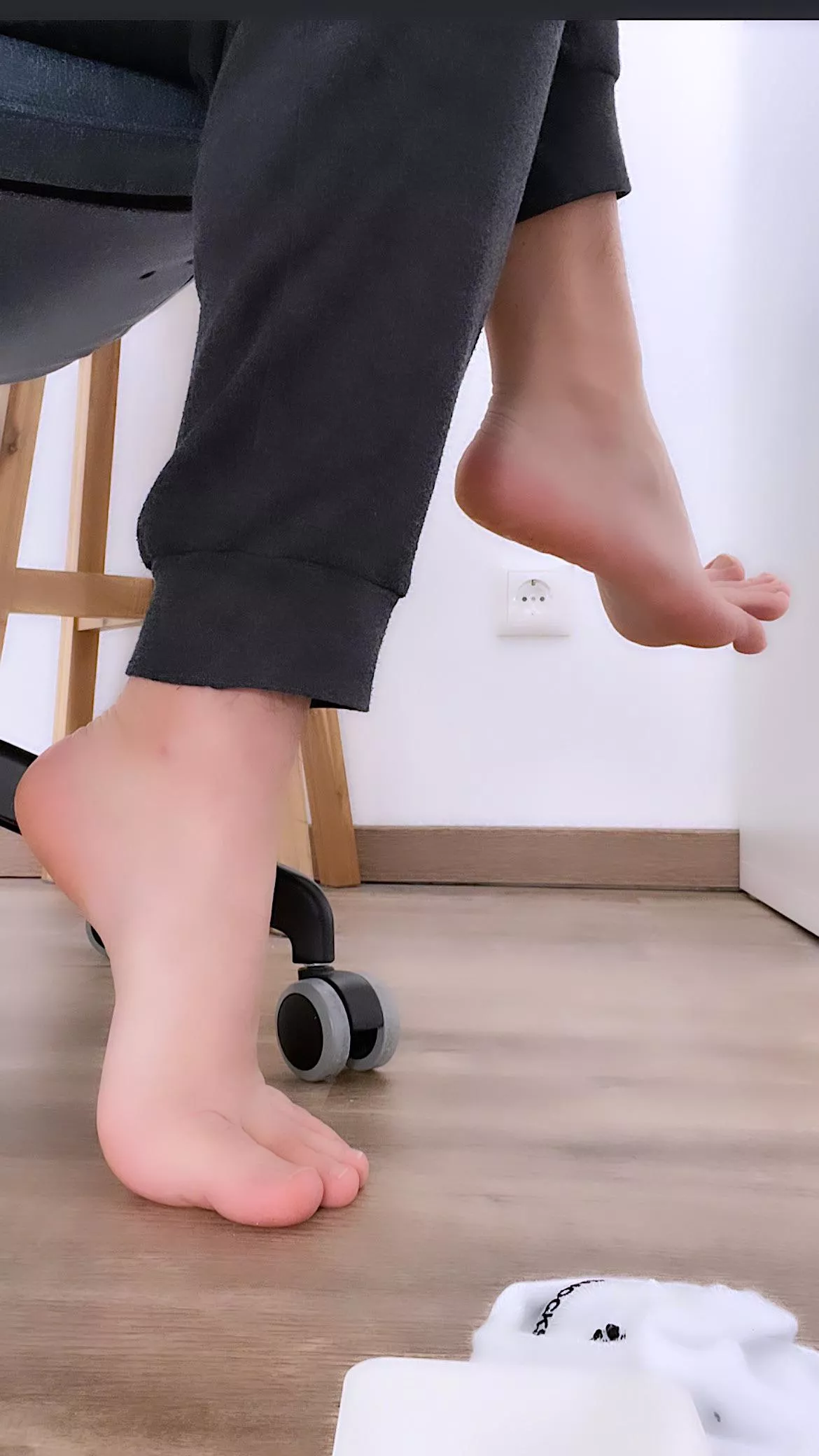 Watch my feet while I’m busy at work posted by nosocksgiven