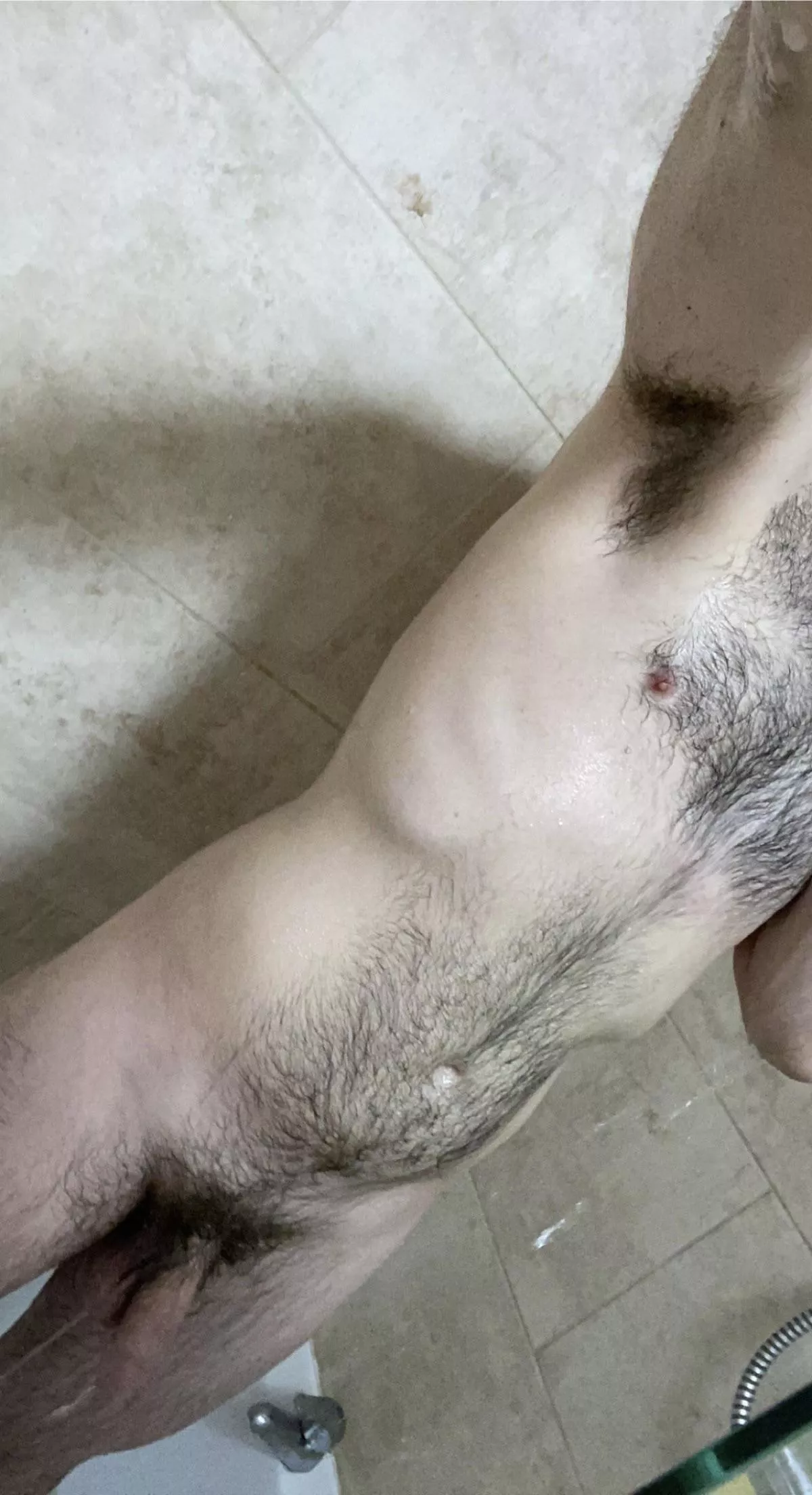 25 uk lad 🇬🇧 open to anything 😈 posted by Putrid_Low_6561