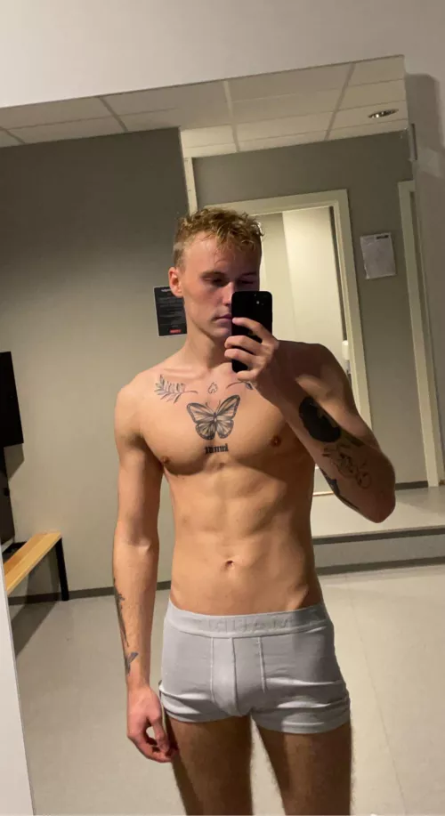 Am i categorized as a twink? by Sigmund1234