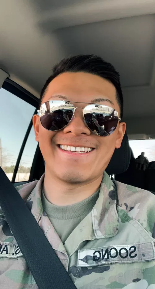 Any cute guys want to chat? by MrDjhinn