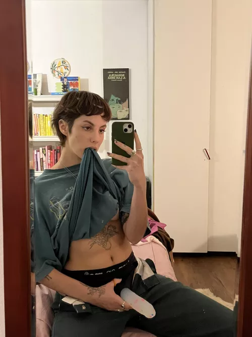 Can someone masculine top you? Or is it just girly girls? by hellosofi