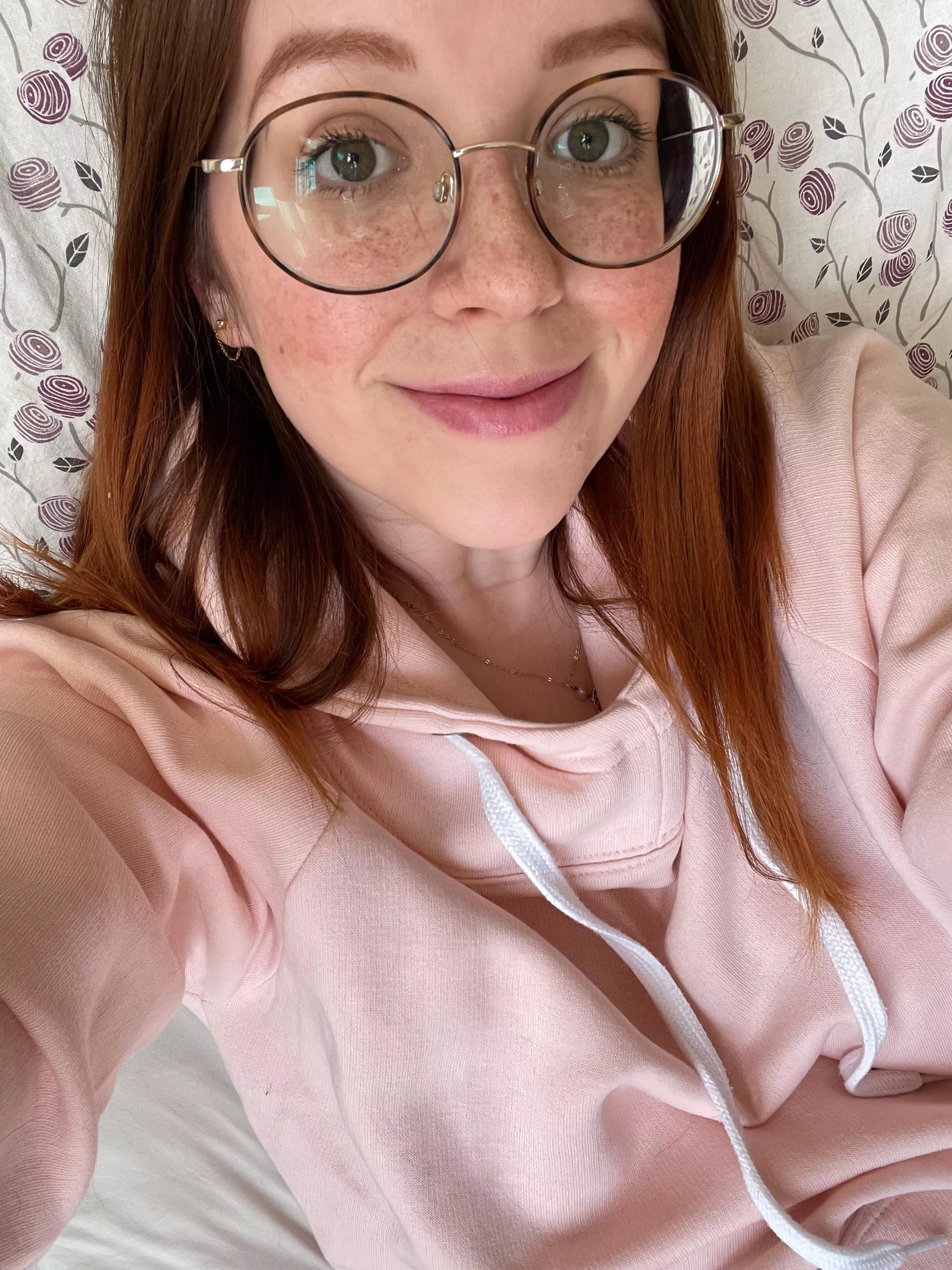 Can’t shake a headache today, trying to smile through it but it’s kept me in bed! [F] posted by snildeep