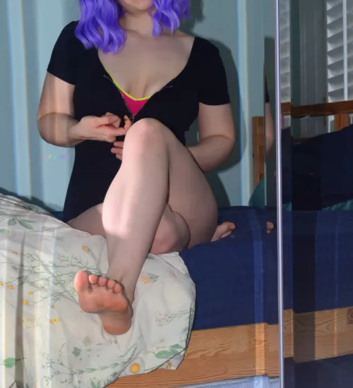 Feelling Cute by lovethelonelyt