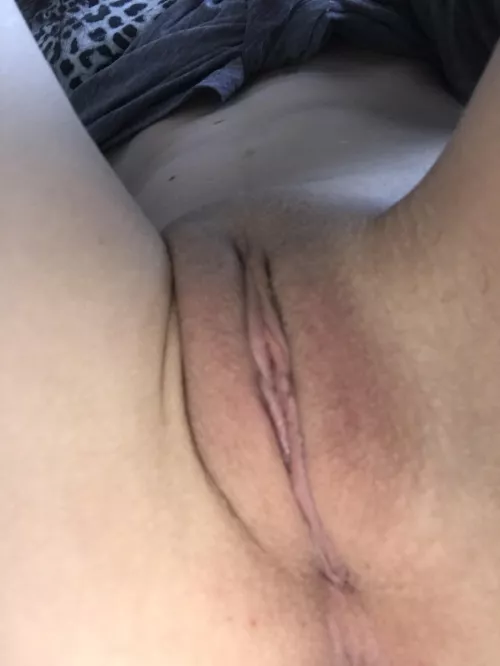 [F]irst post here. Say hello to my pussy. by daddyslittlegirl79