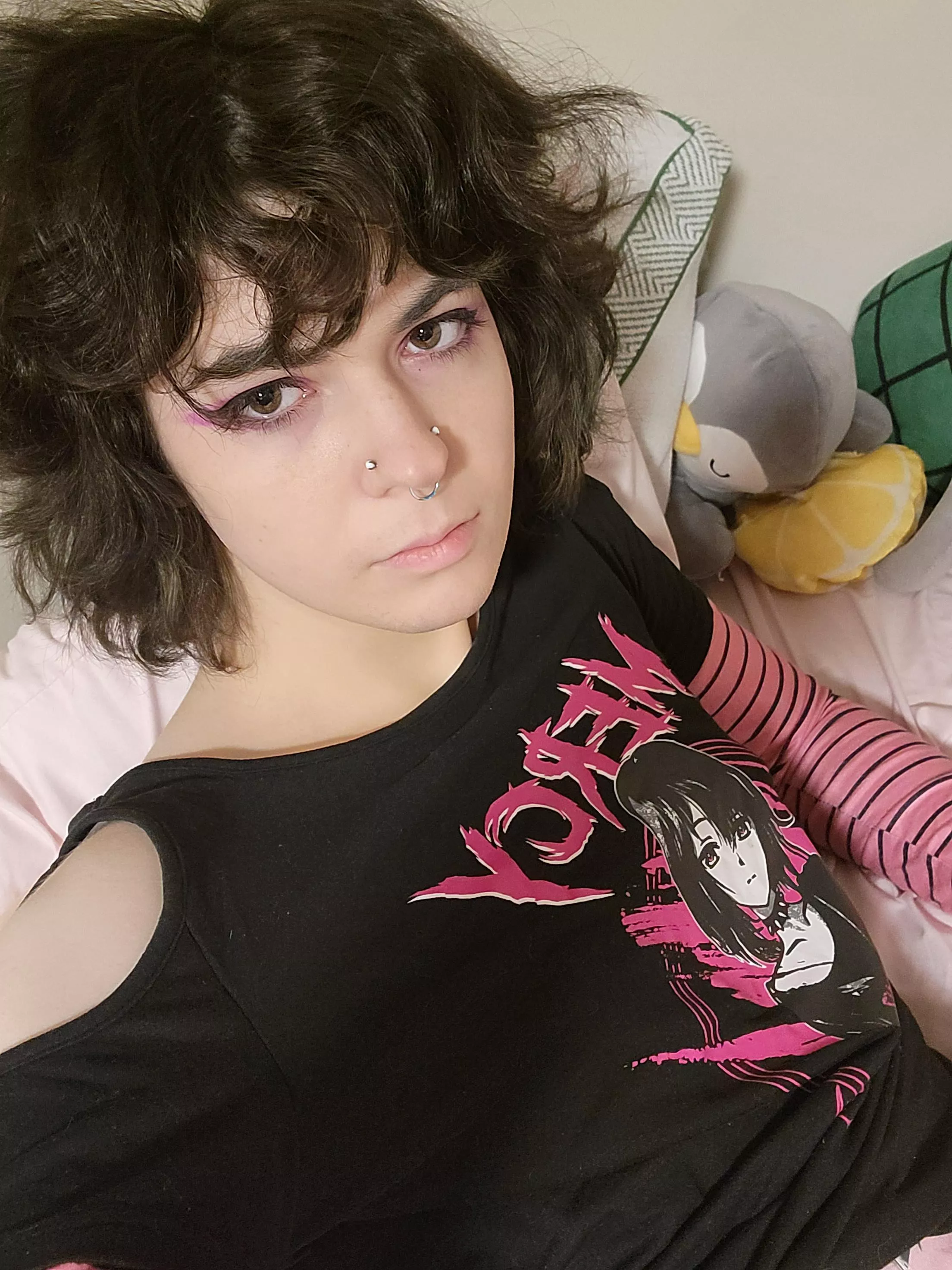 Give me attention, life is harder then a dick rn posted by qberrys